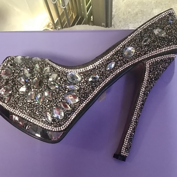 Bundle - Picture 3 of 5